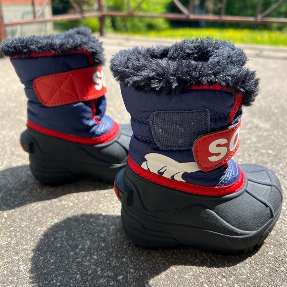Sorel Winter Boots - Infant Size 4 - Picture 4 of 9